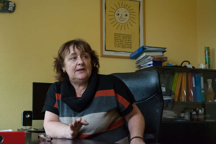 Aktivní ředitelka mateřské školky Dagmar Šornová chodí shánět žáčky do terénu.
