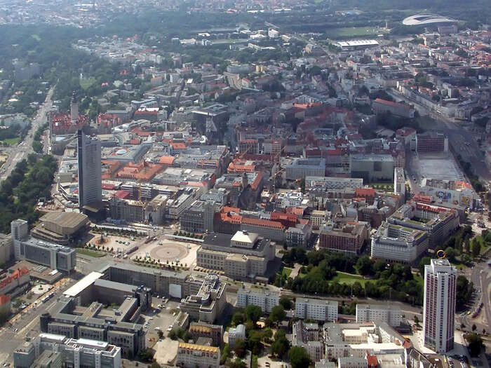 V Lipsku proti extremismu a islamofobii protestovalo 35 000 občanů. Foto da.wikipedia.org