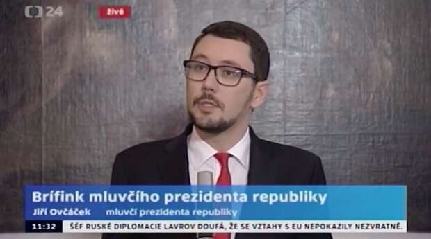 Hradní Ovčáček by mohl po Barešově vzoru poukázat také na starší Peroutkovy poklesky, všechny však mají především svůj dobový smysl. Repro z vysílání ČT