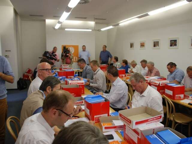 Na začátku primárek bylo vnitrostranické referendum, které schválilo, že členové a členky strany budou rozhodovat o konečné podobě kandidátních listin. Foto web ČSSD