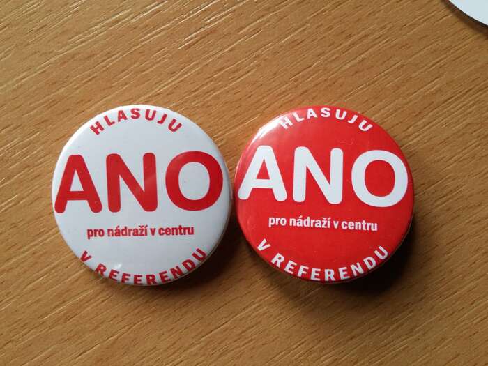 Referendum o brněnském nádraží je jednou z nejzásadnějších událostí letošních krajských voleb. Hlasovat dvakrát ANO znamená chtít moderní nádraží v Brně v centru podél ulice Nádražní a jeho přípravu transparentní. Foto Facebook Nádraží Brno