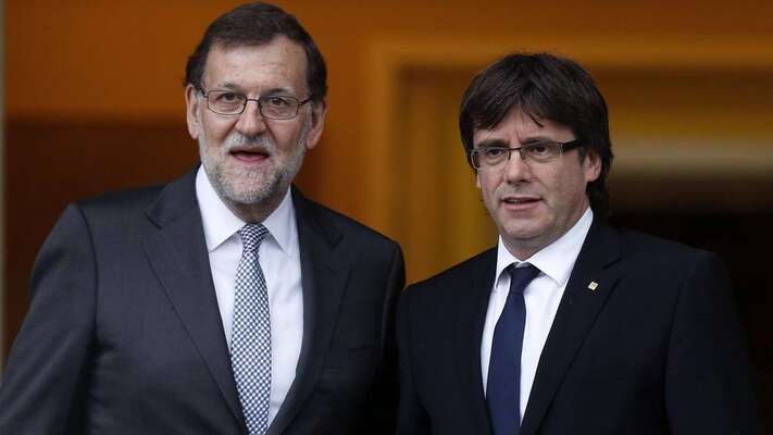Premiéři Mariano Rajoy (vlevo) a Carles Puigdemont se od sporného referenda ještě nesetkali. Foto archiv Racocatala.net