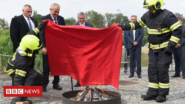 Byla to mezinárodní ostuda. Ale ještě horší je to, co měla zamaskovat. Repro DR