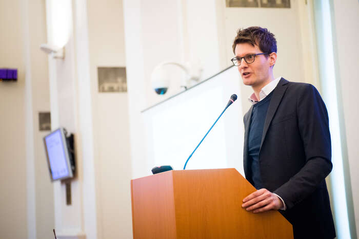 Politolog Björn Hacker působí na Univerzitě pro hospodářství a techniku v Berlíně. Dříve pracoval jako výzkumný pracovník Friedrich-Ebert-Stiftung pro oblast evropské hospodářské a sociální politiky. Foto Daniel Ort