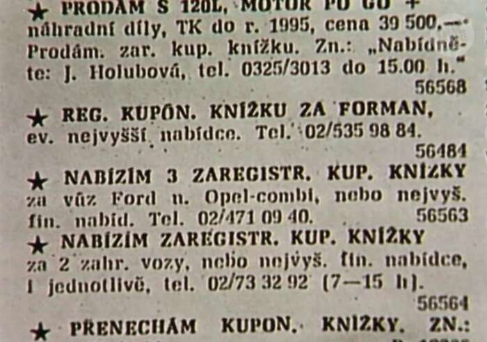 Na kuponové knížky se stály fronty a lidé je nabízeli za automobily. Repro DR