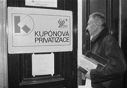 Každý má nárok podat svůj privatizační projekt. Kolektivní víra o rovných šancích se stala pevnou součástí převažující ideologie. Repro DR