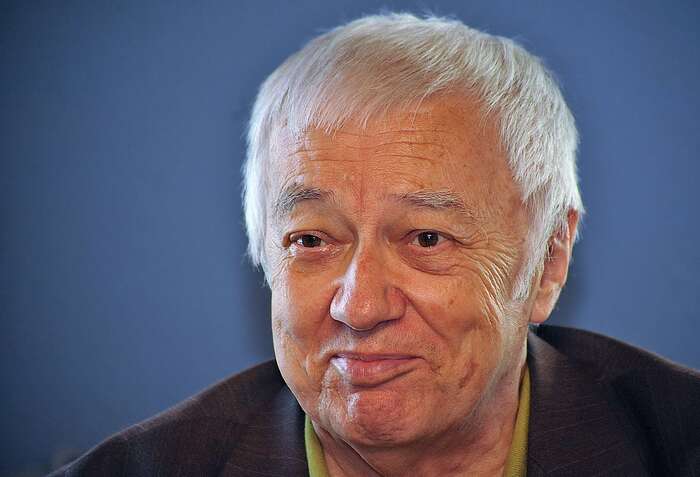 Na výsleších StB, když mu byla nabízena emigrace, odpovídal Hejdánek, že když se jim nelíbí Charta 77, tak ať se vystěhují oni. Foto WmC