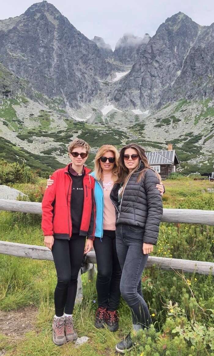 Zuzana Čaputová letos strávila dovolenou s dcerami v Tatrách - podobně jako většina Slováků. Foto FB Zuzana Čaputová