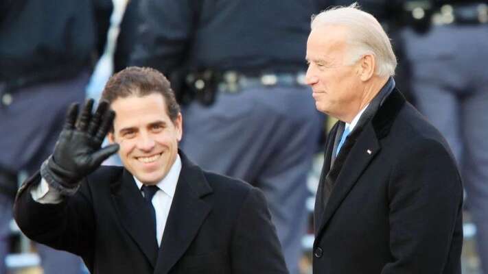 Joe Biden se synem Hunterem. Repro z videozáznamu