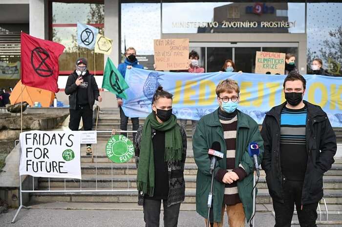 Protest uspořádaly organizace Fridays for Future, Extinction Rebellion, Limity jsme my a Univerzity za klima. Foto Petr Zewlakk Vrabec, FB Fridays For Future Česká republika