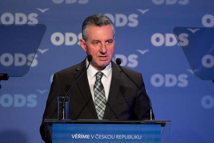 Působení Jana Zahradila v Evropském parlamentu je součástí propracovaného byrokratického systému „jednotné fronty“, jehož cílem je pod vedením Komunistické strany ČLR vytvářet širokou koalici spojenců podporujících čínské zájmy ve světě. Foto ODS