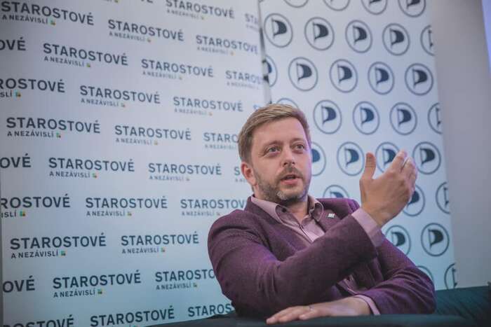 „Představa, že bych visel na billboardu s kandidátem ODS, pro mě nebyla přijatelná. Popřel bych tím to, co jsem v politice posledních deset let dělal.“ Foto FB V. Rakušan