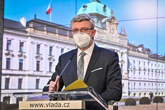Přípravu Národního plánu obnovy zaštiťuje ministerstvo průmyslu a obchodu v čele s Karlem Havlíčkem (za ANO). Původně chtěl dokument předložit vládě na konci února, jeho ministerstvo však zatím stále vypořádává připomínky k materiálu. Členové vlády tak nakonec výslednou podobu plánu projednají nejspíš až během května. Foto Twitter Karel Havlíček